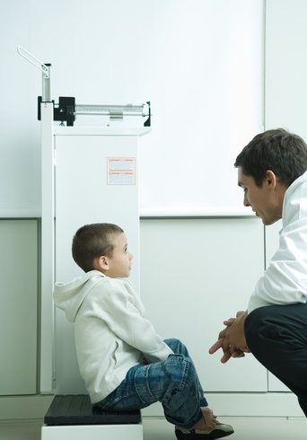 doctor-with-boy doctor-with-boy