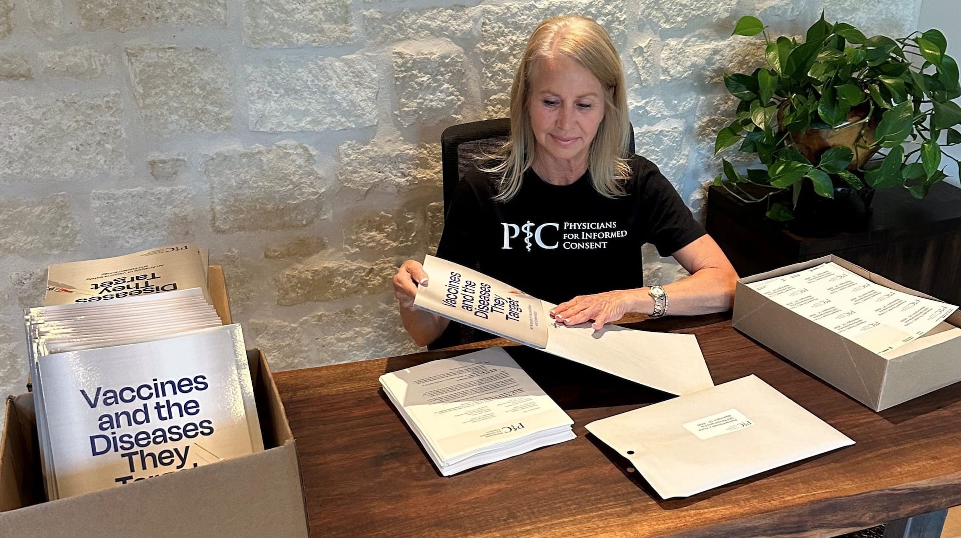 silver booklet congressional mailing pr photo crop